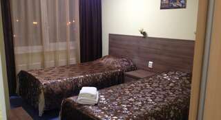 Гостиничный комплекс Сургут Сургут Бюджетный двухместный номер с 2 отдельными кроватями-1